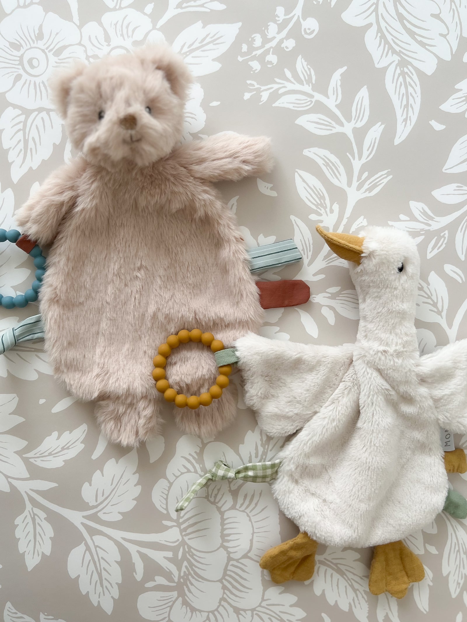 Baldwin Bear Silicone Teether Lovie – Mon Ami