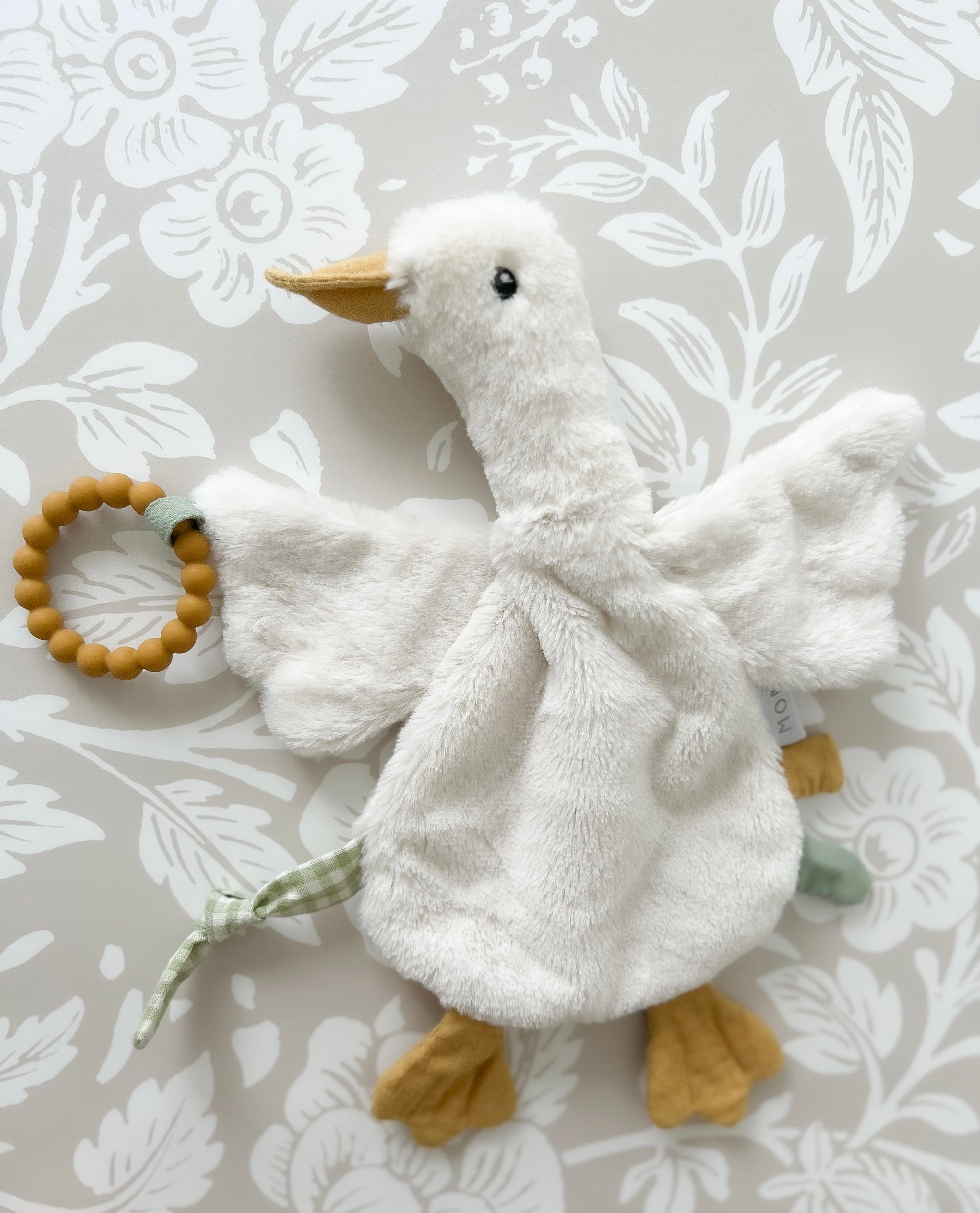 Pru Goose Silicone Teether Lovie – Mon Ami