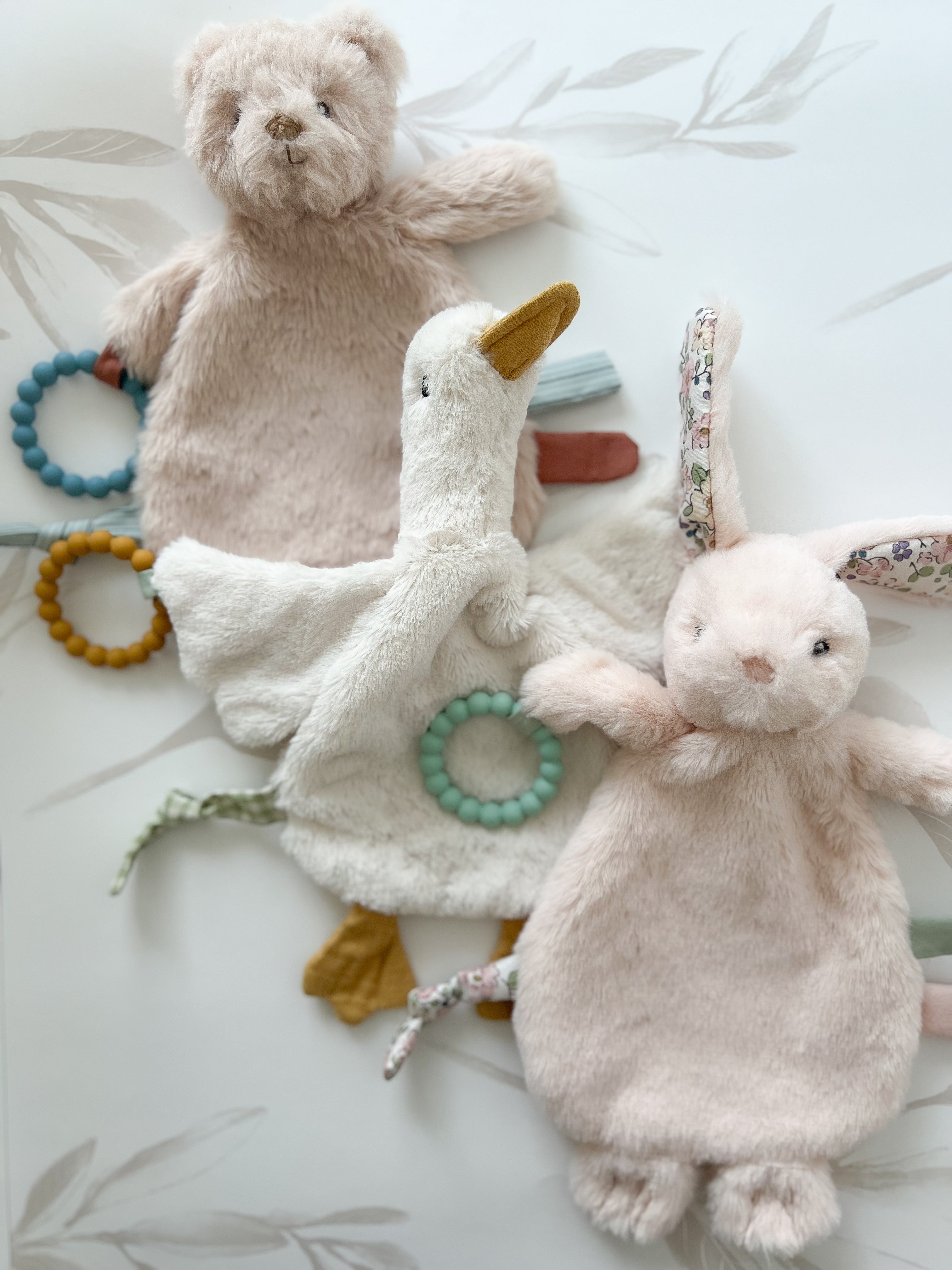 Pru Goose Silicone Teether Lovie – Mon Ami