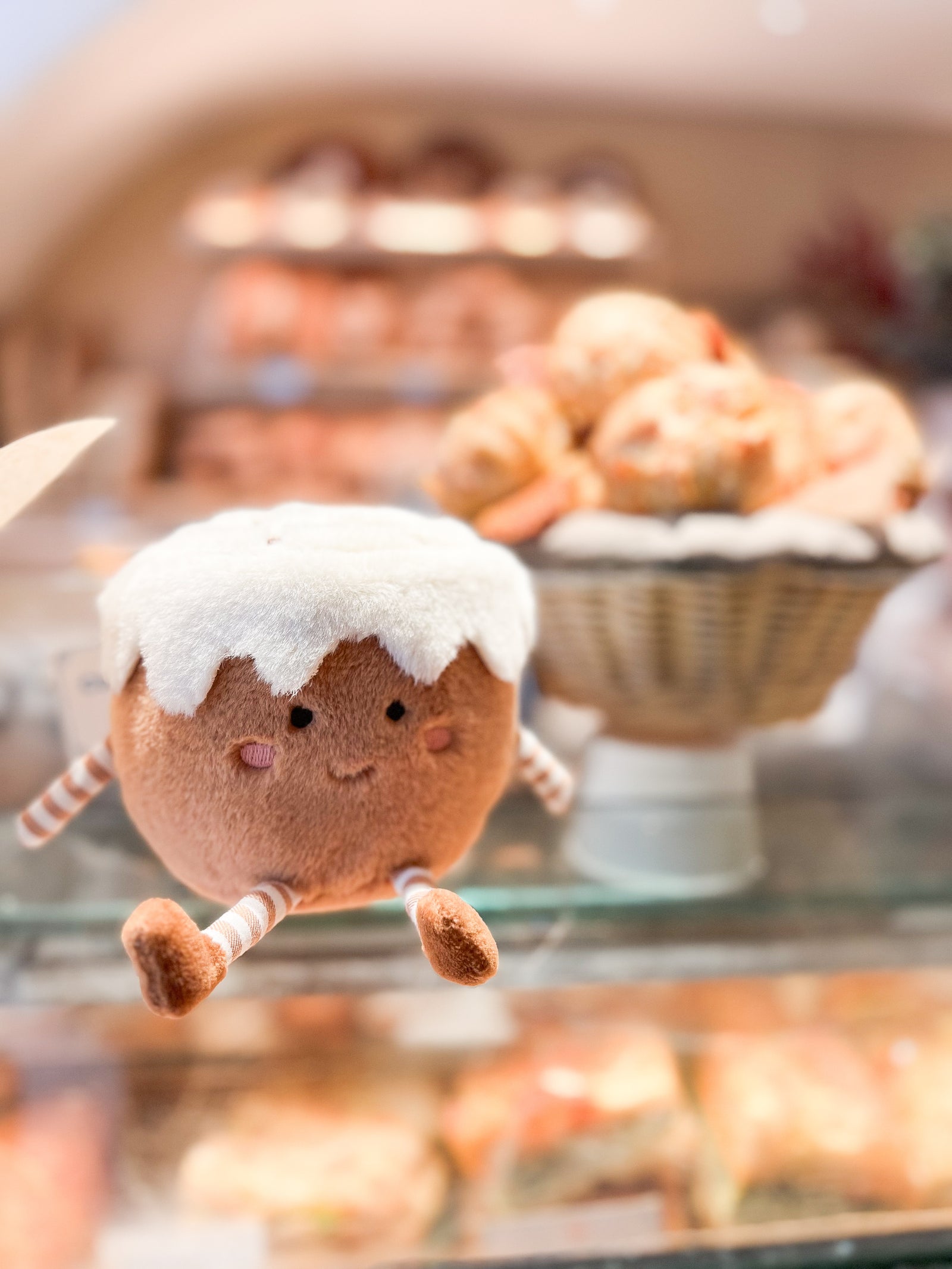 Cinnamon Bun – Mon Ami