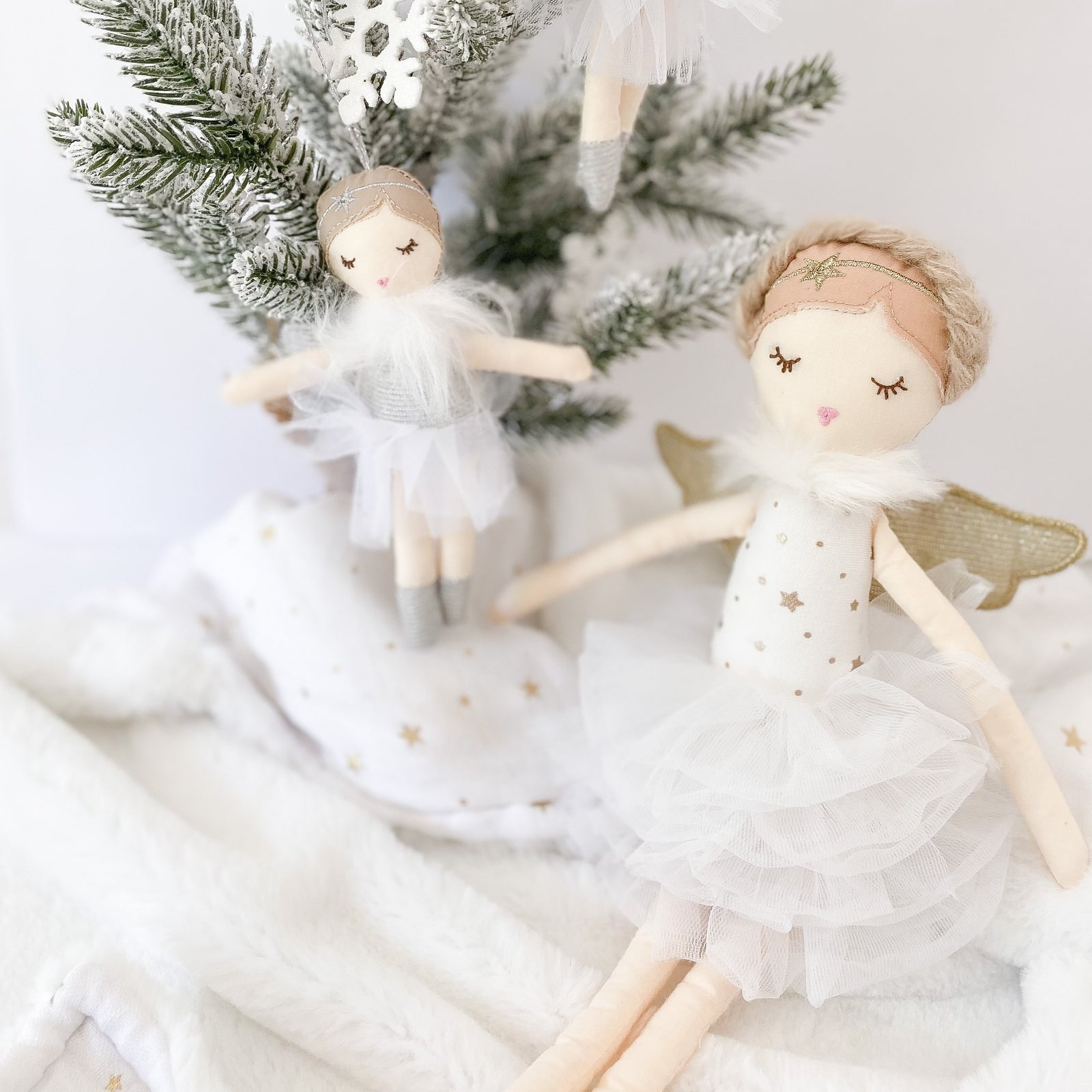 Adele Gold Angel Doll – Mon Ami
